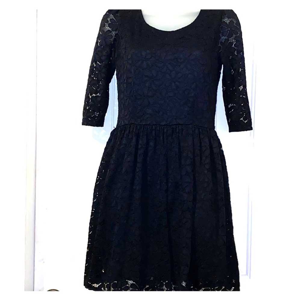 Cute black dress